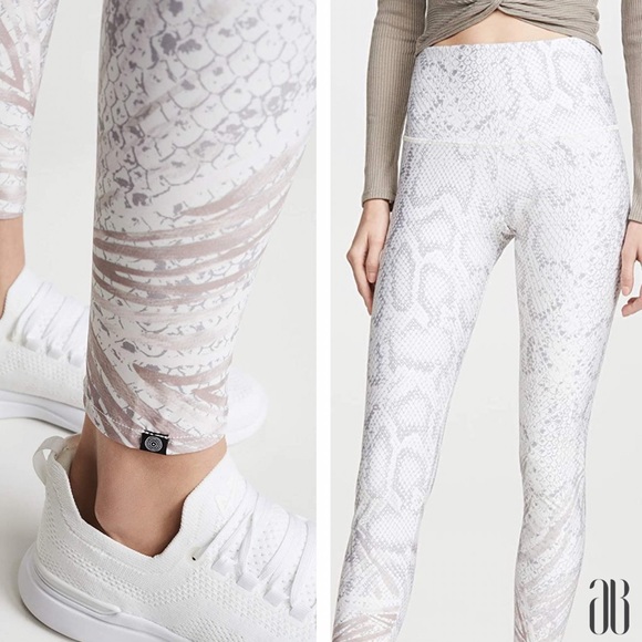 Onzie Python White Snakeskin Leggings - Picture 2 of 16